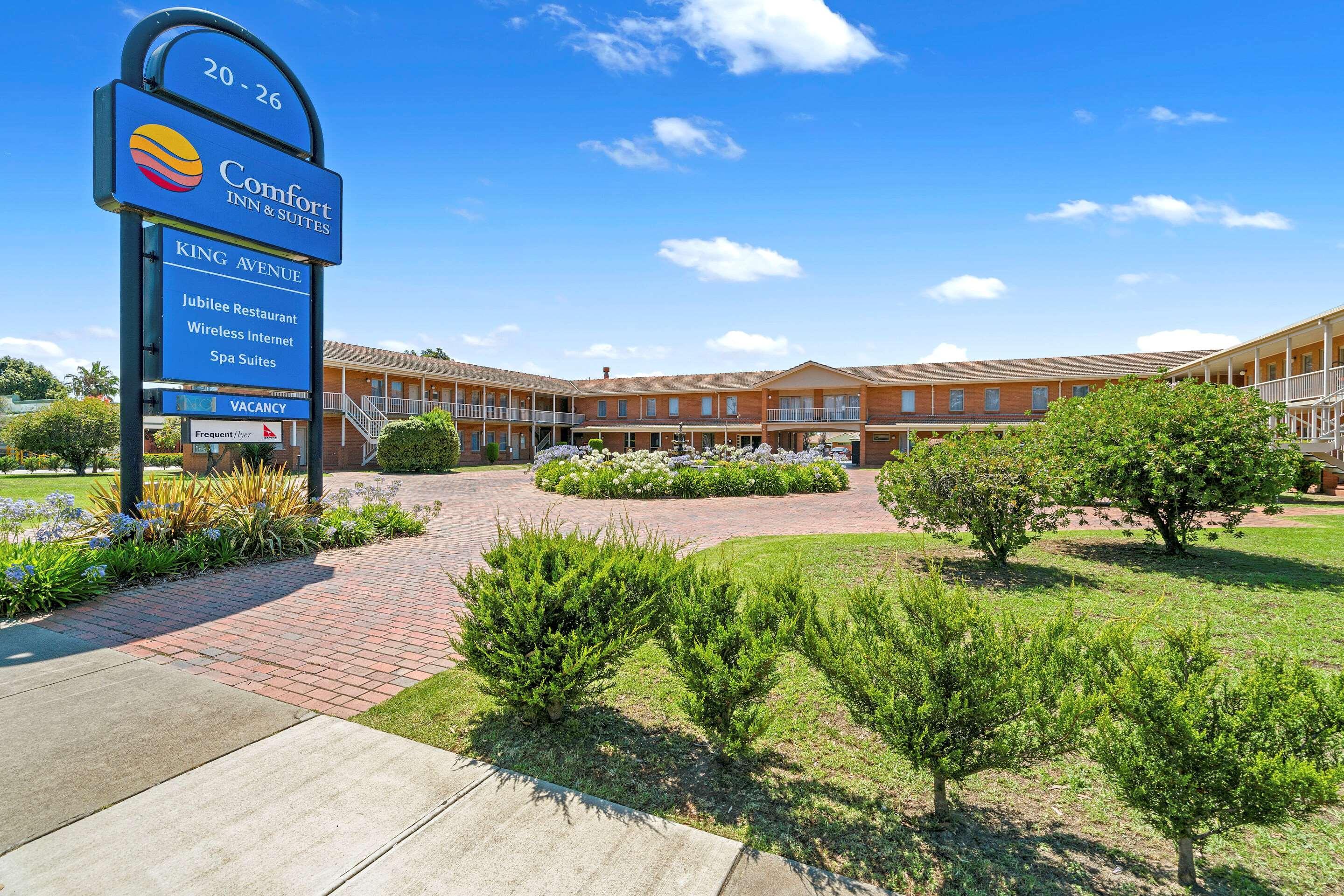 Comfort Inn & Suites King Avenue Sale Exterior photo